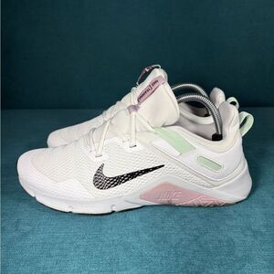 Size 9.5 - Women’s Nike Legend Essential multicolor shoes